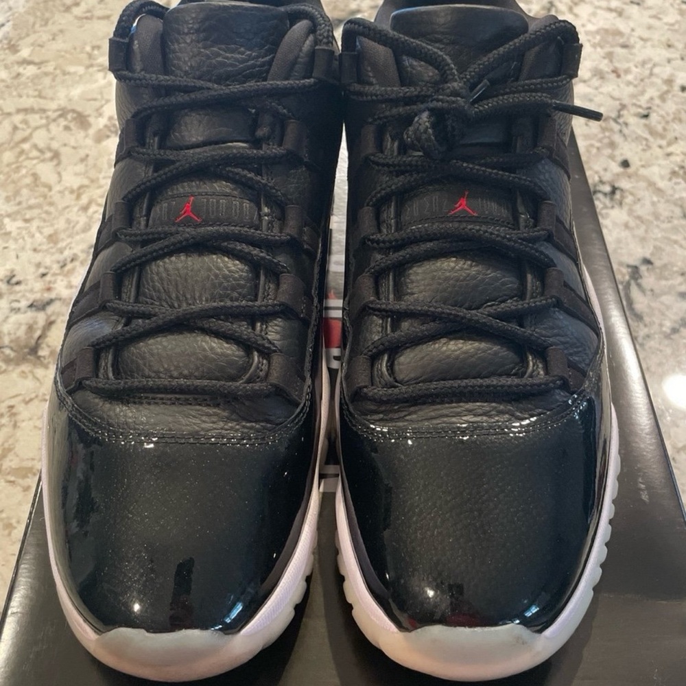 Jordan 11 low 72-10